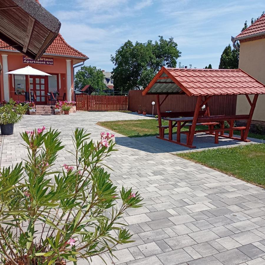 Lívia Apartman Bük Exterior foto
