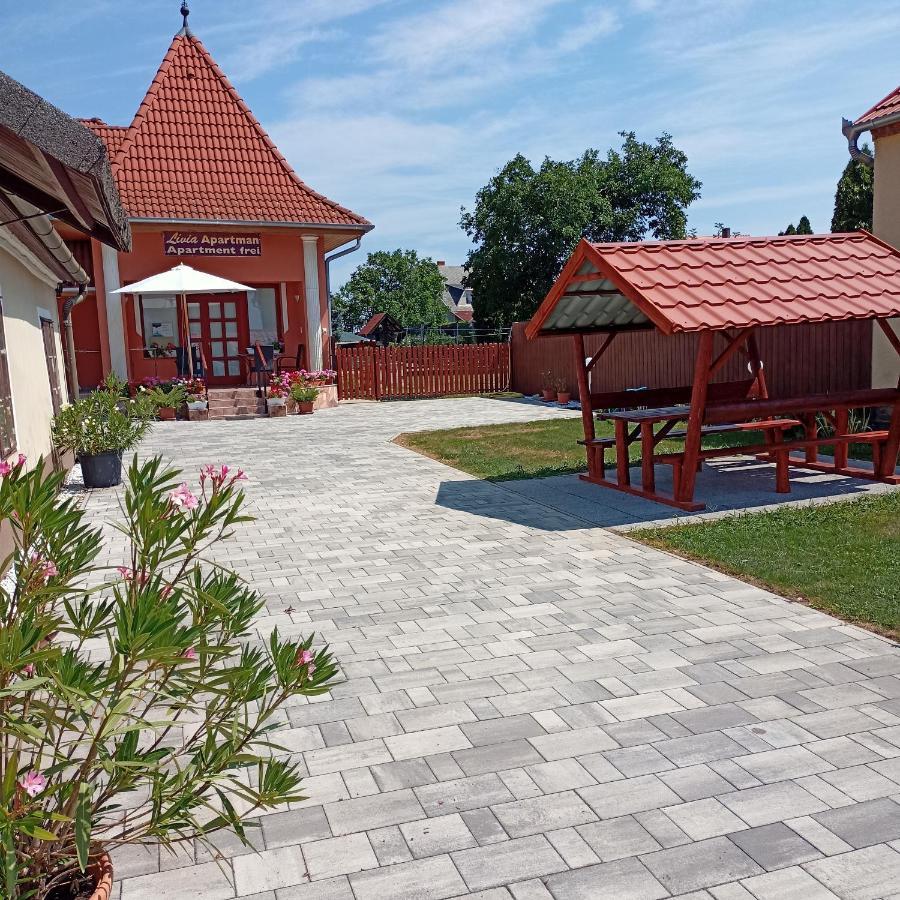 Lívia Apartman Bük Exterior foto